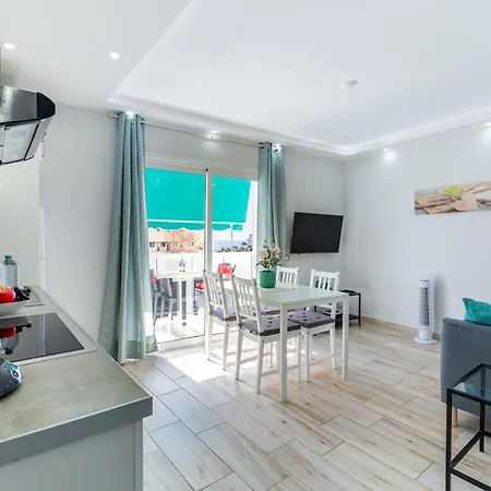 Apartament 523 Las Terrazas Chic Apartment, Free Wi Fi Pool