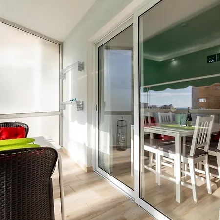 523 Las Terrazas Chic Apartment, Free Wi Fi Pool Apartament Playa de las Americas (Tenerife)
