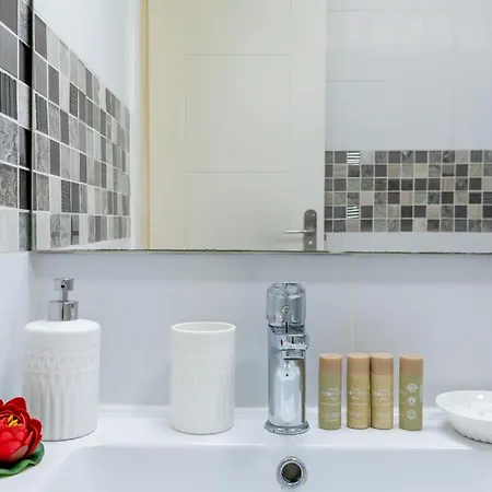 Apartment 523 Las Terrazas Chic Apartment, Free Wi Fi Pool Playa de las Americas (Tenerife)